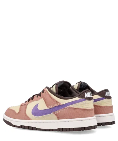Nike Dunk Low Se Basketball Sneaker