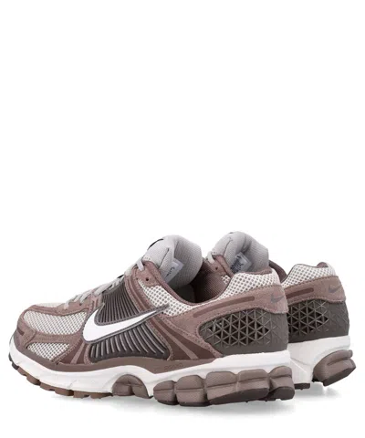 Nike Zoom Vomero 5 Sneakers