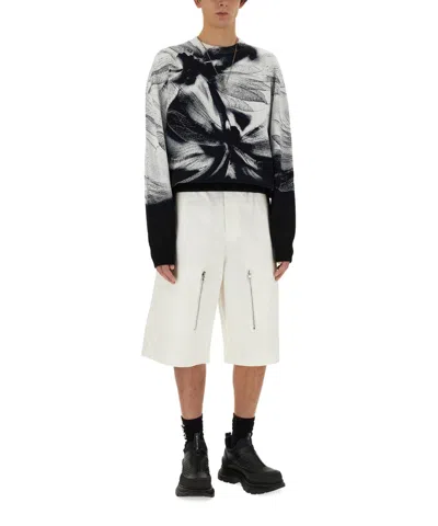 Alexander Mcqueen Blackwhite Printed Stretch Sweater In Black