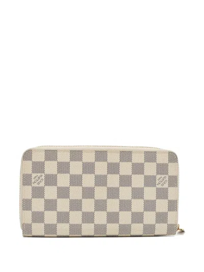 Pre-owned Louis Vuitton Zip-fastening Wallet In White