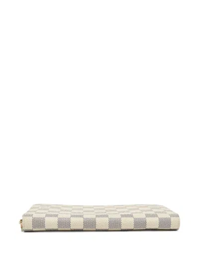 Pre-owned Louis Vuitton Zip-fastening Wallet In White