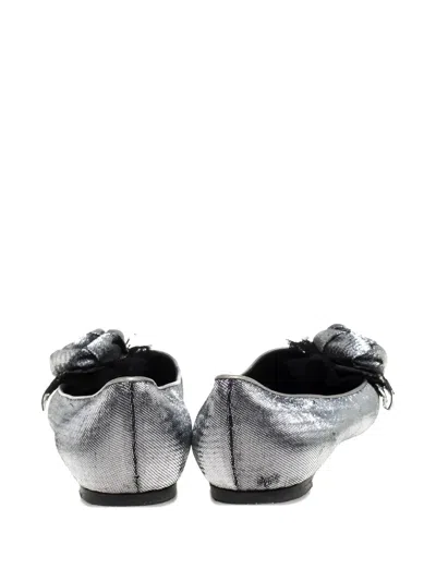 Pre-owned Louis Vuitton Leather Lamé-fabric Rose-appliqué Ballet Flats In Silver