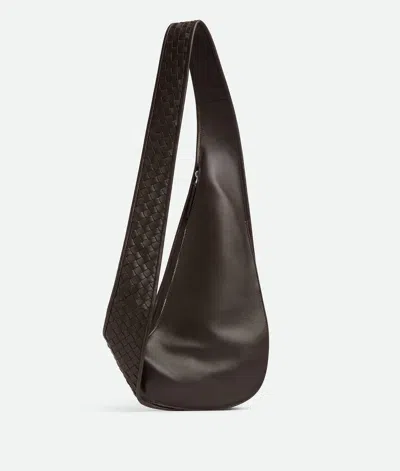 Bottega Veneta Veneto Woven Leather Shoulder Bag In Brown
