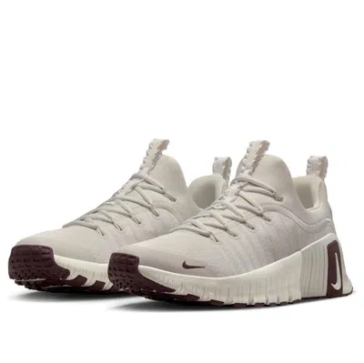 Nike (wmns)  Free Metcon 6 Se 'light Bone Burgundy Crush' In Neutral