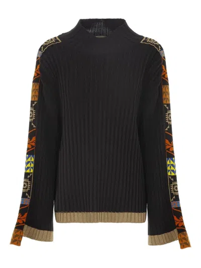 Akep Ribbed-knit Patterned-sleeve Sweater In Black