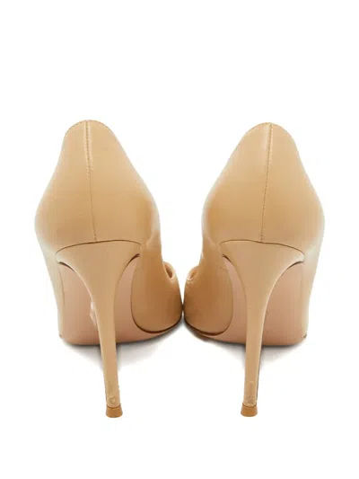 Pre-owned Gianvito Rossi Pointed-toe Heeled Pumps