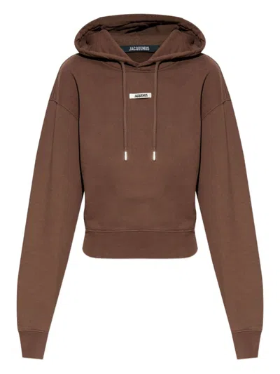 Jacquemus Drawstring Hood Gros-grain Hoodie In Brown