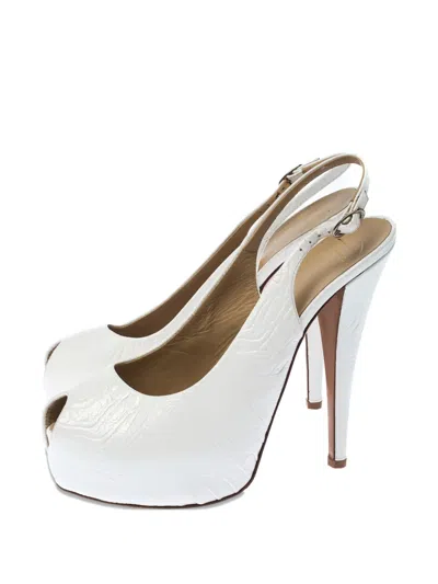 Pre-owned Giuseppe Zanotti Vintage 145mm Embossed Leather Slingback Sandals In White