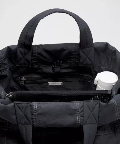 Lululemon On My Level Tote Bag 19l