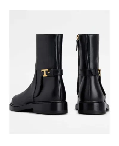 Tod's Logo Plque Ankle Boots