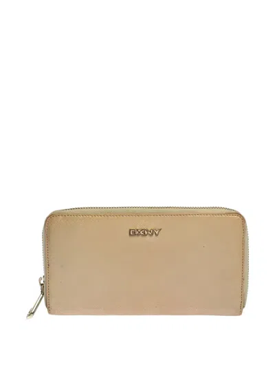 Pre-owned Dkny Vintage  Metallic Leather Zip Wallet In Neutral
