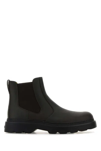 Tod's Chunky Sole Leather Ankle Boots With Elastic Panels