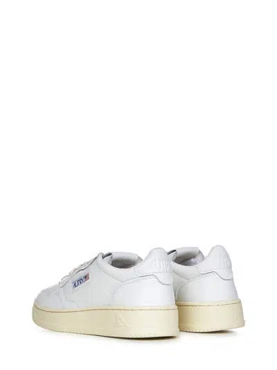 Autry Medalist Low Sneakers In White Leather In White