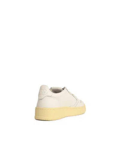 Autry Medalist Low Sneakers In White Leather In White