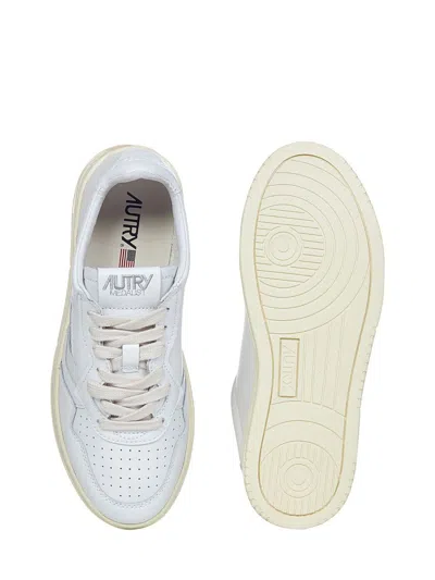 Autry Medalist Low Sneakers In White Leather In White