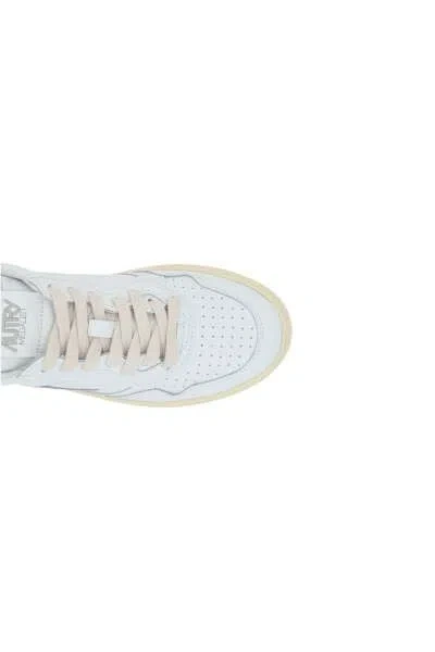 Autry Medalist Low Sneakers In White Leather In White