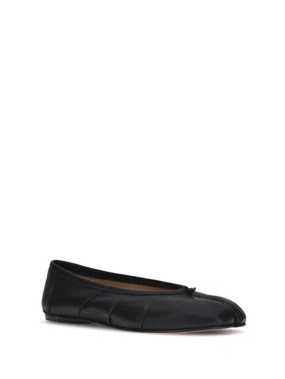 Maison Margiela Black Leather Tabi Ballerinas With Signature Detailing In Black