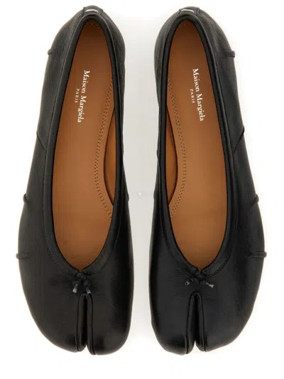 Maison Margiela Black Leather Tabi Ballerinas With Signature Detailing In Black