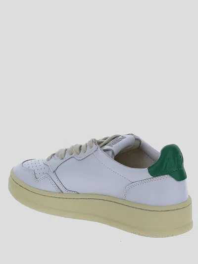 Autry Medalist Lace-up Sneakers In White