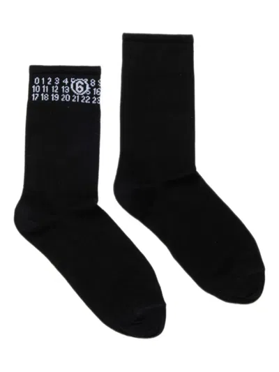 Mm6 Maison Margiela Ribbed Numeric-logo Socks In Black