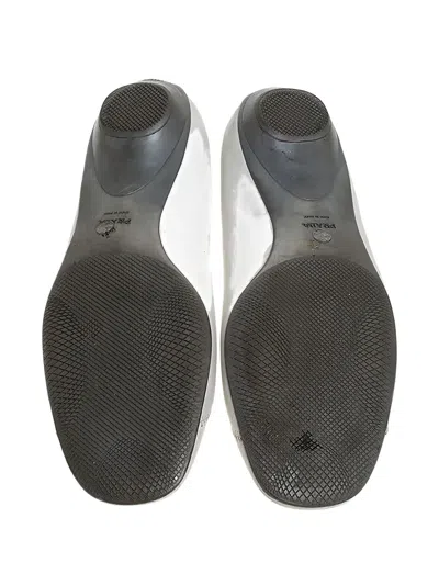 Pre-owned Prada Bow-detail Leather Ballet Flats In White