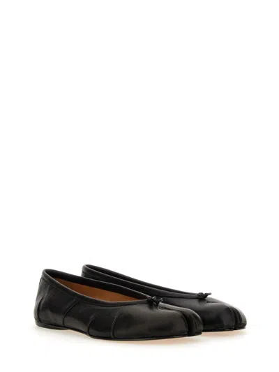 Maison Margiela Black Leather Tabi Ballerinas With Signature Detailing In Black