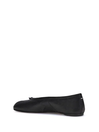 Maison Margiela Black Leather Tabi Ballerinas With Signature Detailing In Black