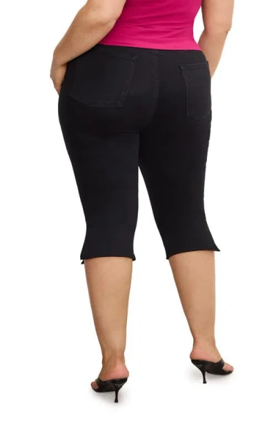 Good American Good Capri Jeans