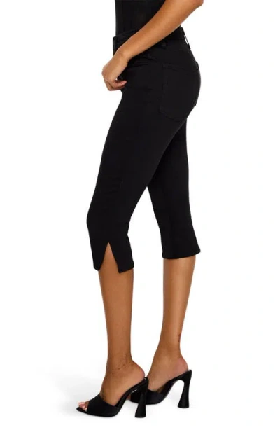 Good American Good Capri Jeans
