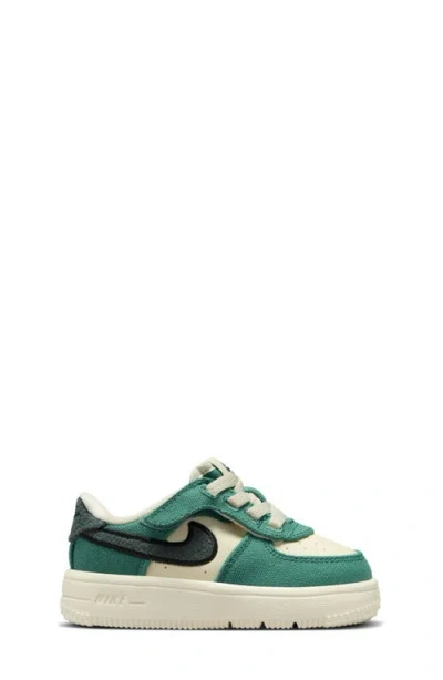 Nike Air Force 1 Low Easyon Sneaker In Green