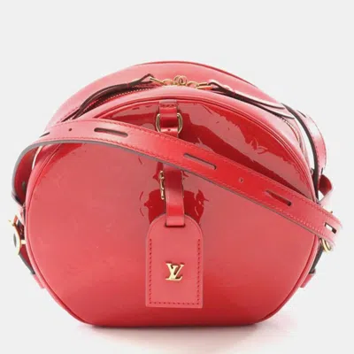 Pre-owned Louis Vuitton Boite Chapeau Souple Rouge Monogram Vernis Crossbody Bag In Red