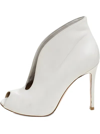 Pre-owned Gianvito Rossi 100mm Leather Heeled Boots In White
