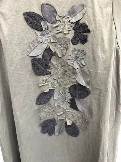 Brunello Cucinelli Flower-embroidered Sleeveless Top In Gray