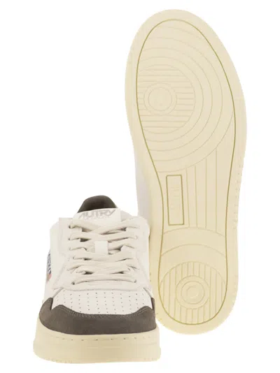 Autry 'medalist Low' White Low Top Sneakers With Side Logo Detail In Leather And Suede Man In White