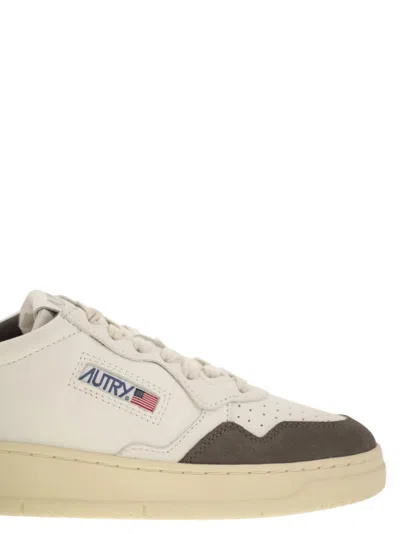 Autry 'medalist Low' White Low Top Sneakers With Side Logo Detail In Leather And Suede Man In White