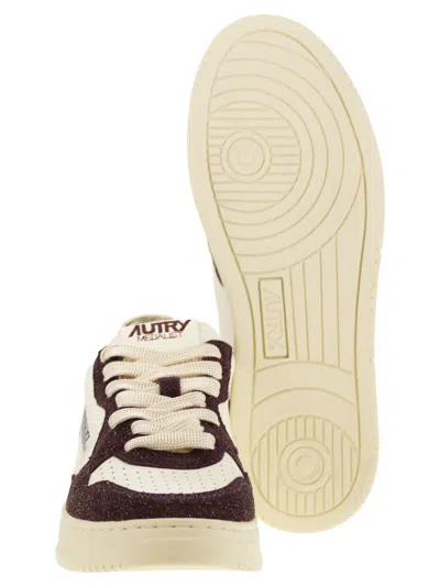 Autry Medalist Low Sneakers With Two Tone Glitter In White