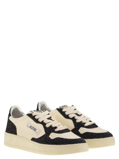 Autry Medalist Low Sneakers With Two Tone Glitter In White