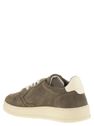 Autry Low-top Suede Sneakers With Rubber Sole And Lace-up Closure In Green