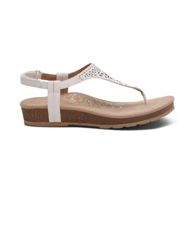 Aetrex Women Evelyn Thong Sandal In Ivory