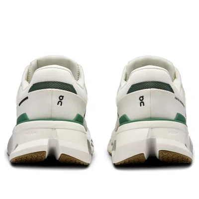 On Running (wmns)  Cloudrunner 2 'white Green'