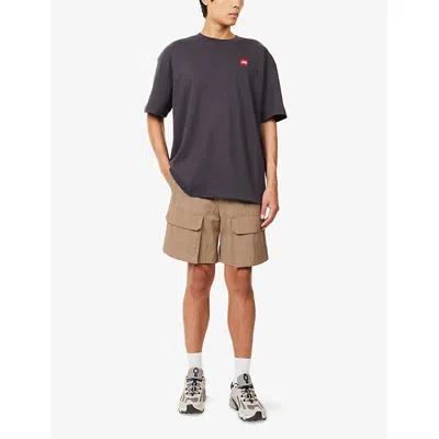 The North Face Mens Obsidian Redbox Logo-patch Cotton T-shirt Xl In Brown