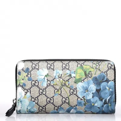 Pre-owned Gucci Women's  Zippy Wallet Blue Blooms Silvertone Large In Beige/ebony In Multi