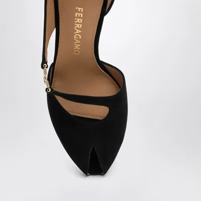 Ferragamo Décolleté With Gancini Detail