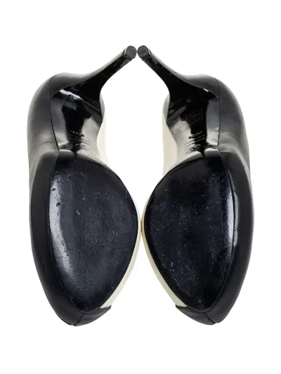Pre-owned Alexander Mcqueen Peep-toe Leather Pumps In Black