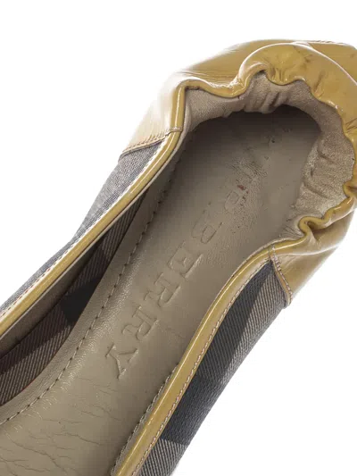 Pre-owned Burberry Nova Check Ballet Flats
