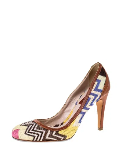 Pre-owned Missoni 105mm Zigzag-knit Pumps In Yellow