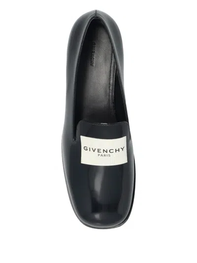 Givenchy Logo-plaque Patent Leather Loafers