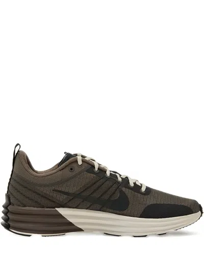 Nike Lunar Roam Lace-up Sneakers