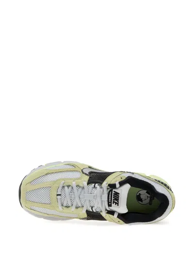 Nike Zoom Vomero 5 Sneakers