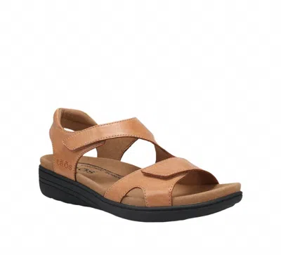 Taos Women Serene Sandal In Caramel